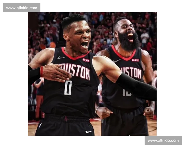 哈登与威少巅峰对决谁更配得上那个赛季的MVP荣耀历史意义之争