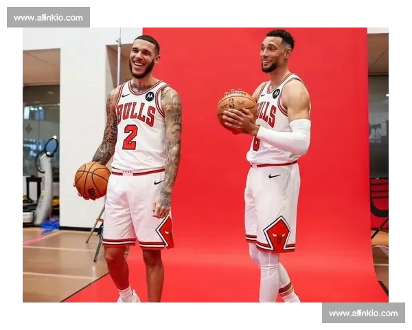 拉文与顶尖球员的激烈对决 展现极限运动才能和赛场统治力