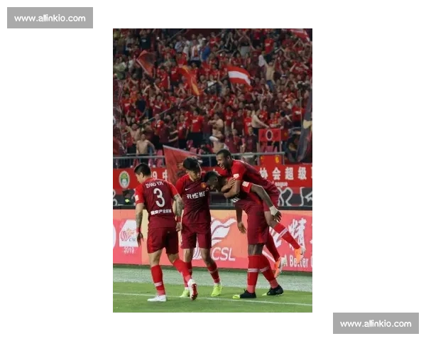 山东鲁能主场迎战北京国安强强对话点燃中超焦点之夜榜首争夺悬念升级