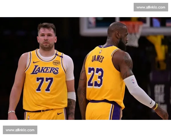 湖人太阳季后赛巅峰对决老将经验与青春火力正面碰撞争夺西部荣耀走向