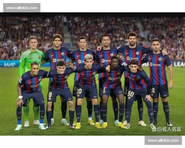 以皇马巴萨近十年交锋战绩为核心解析世纪德比走势全面盘点胜负格局